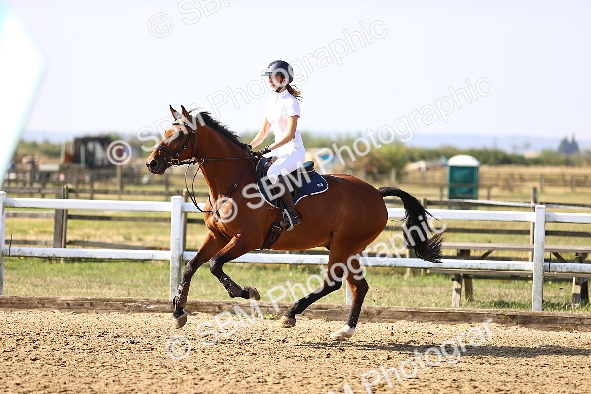 SBM_005489 - Class 8 - Clear Round