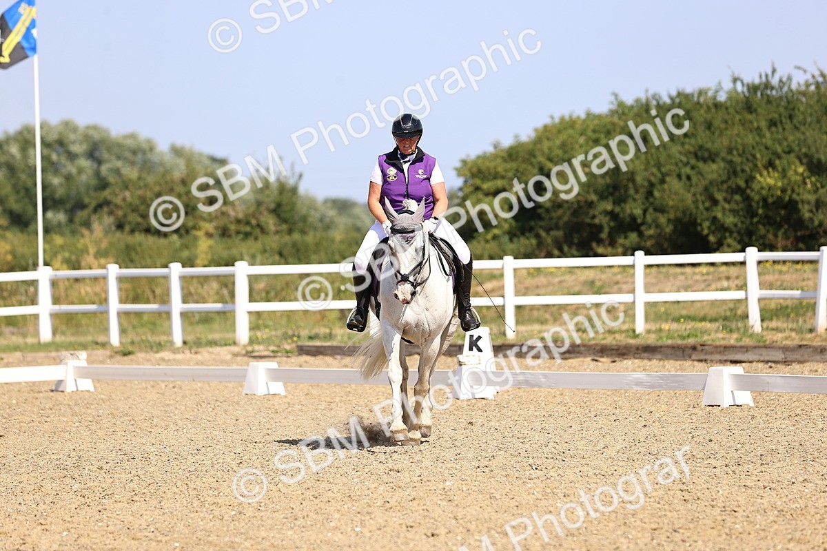 SBM_009352 - Novice 5 - 9.50-10.53