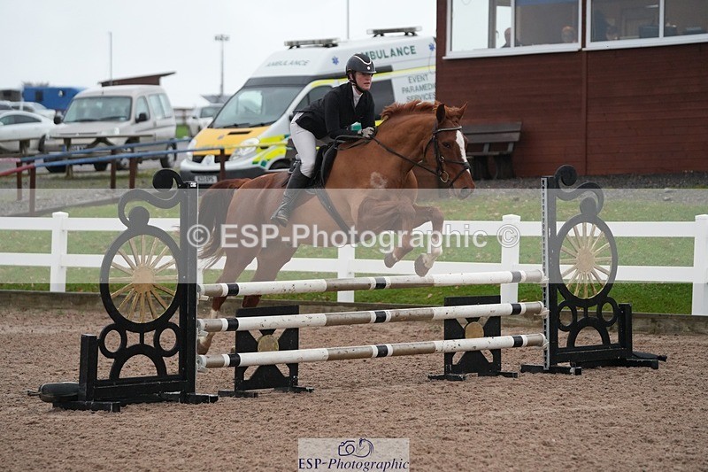 251109-082745-03001 - Cls 15 British Novice and 90cm Open