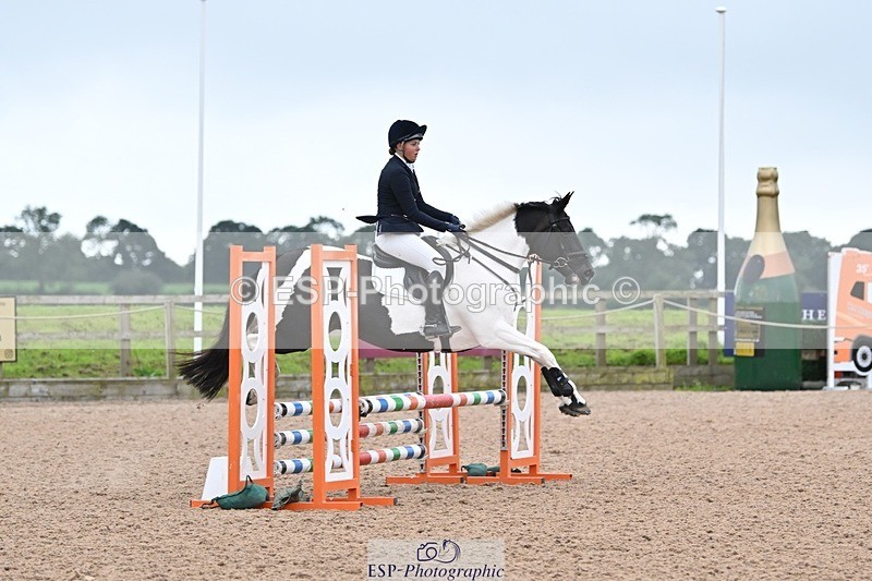 240813-181010-00602 - Classes 5 A&B & 6 80cm