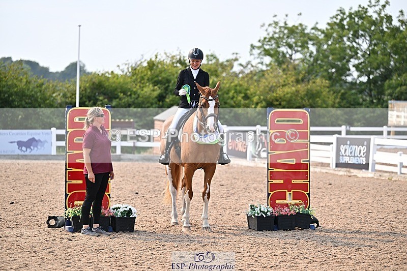 250816-161430-06339 - Saturday 4pm Presentations