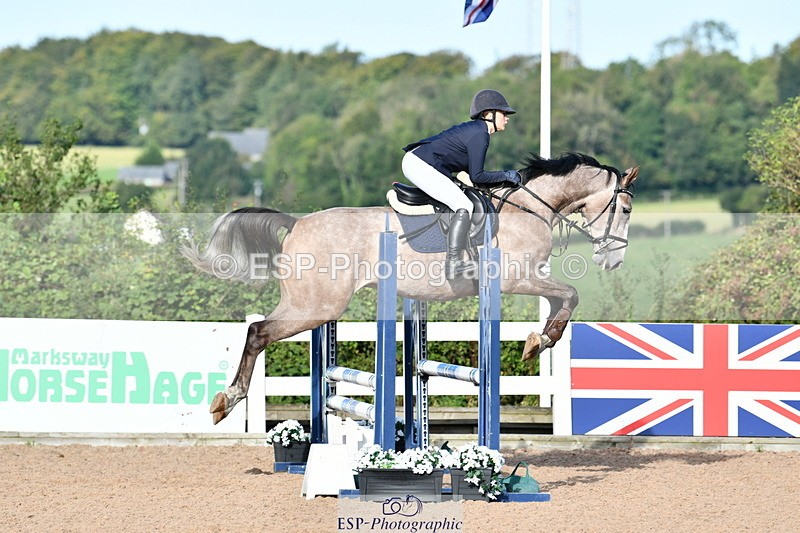 240913A-092028-02904 - Cls 20 Snr British Novice and 90cm Open