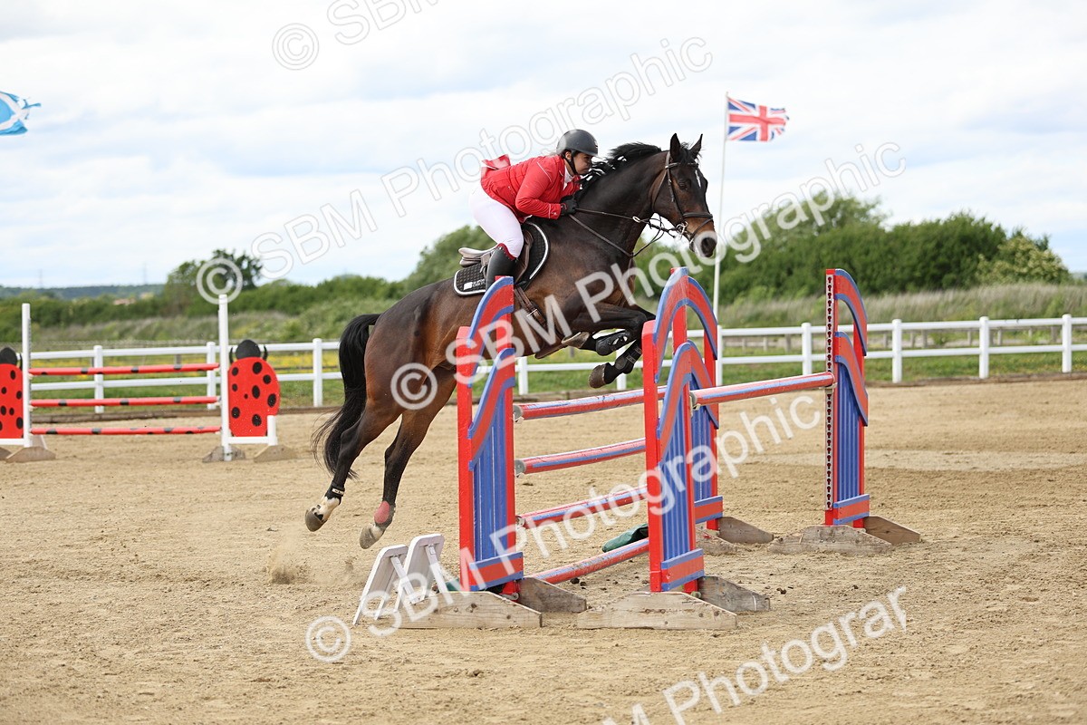 SBM_001190 - Class 5 - Senior Foxhunter - 1.20m