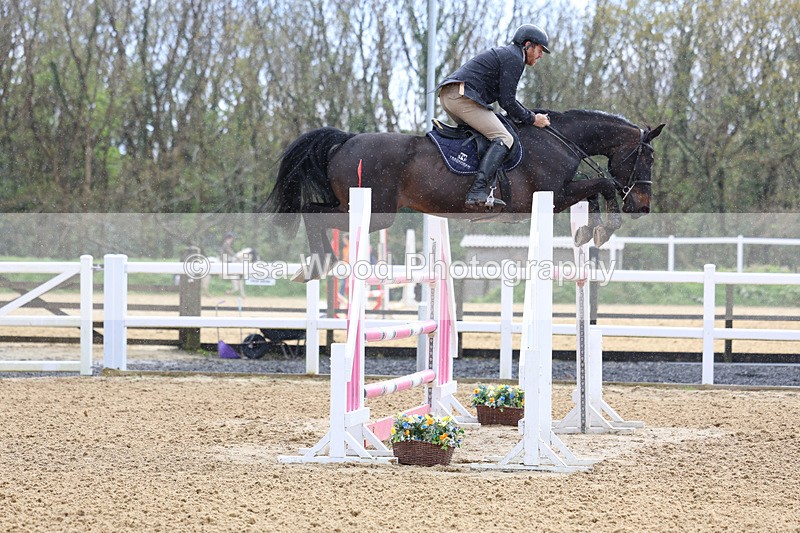 3E7A2507 - Class 9: Senior 1.30m open
