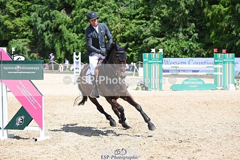 240525-130945-15241 - 426-VISCOUNT_VIKTOR-Tim_Price