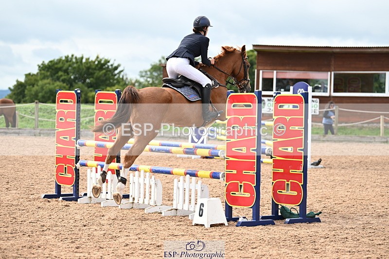 240908A-134127-04064 - Cls 15 U21 Intro 90cm-1.00m  Team Comp