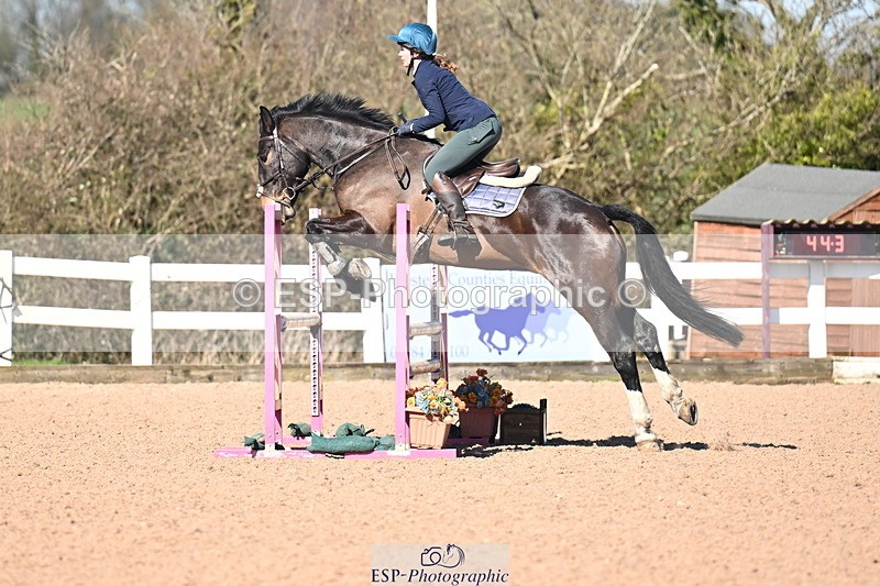 260318B-104535-00168 - Clear Round & Brit Nov 90cm