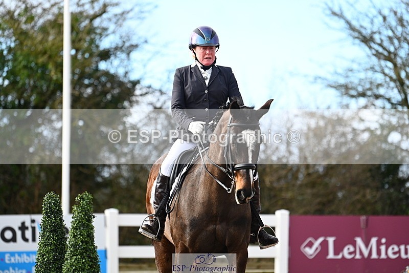 240218A-143413-08680 - 184-jeanette.male-Langaller.Future.Star