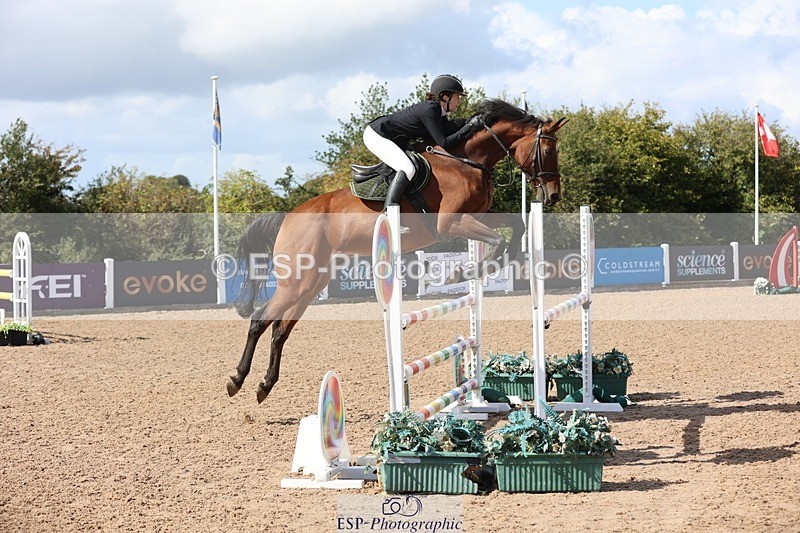 250913-141953-07332 - Cls 25 1.05m Amateur Quali