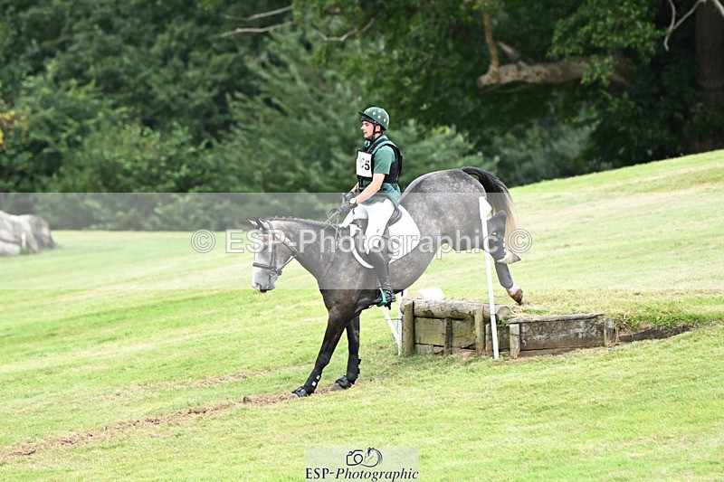 240825X-180029-38099 - 80cm XC 17.30 to End