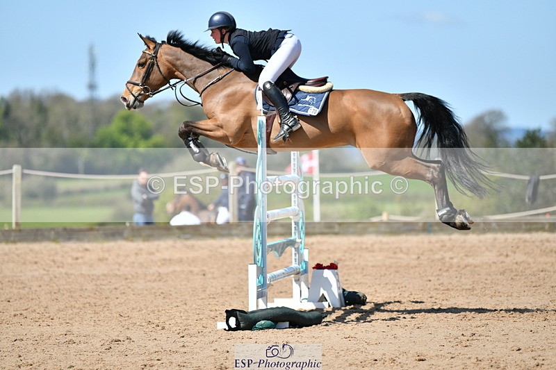 240420A-123347-11008 - Cls 3, 2 Star Small Tour 1.30m