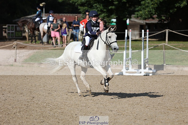 240823X-095211-14725 - 60cm R1 8.30 to 10.00