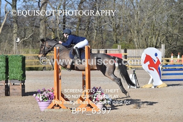 BPP_6397 - CLASS 10 SUN Newcomers/ 1m Open