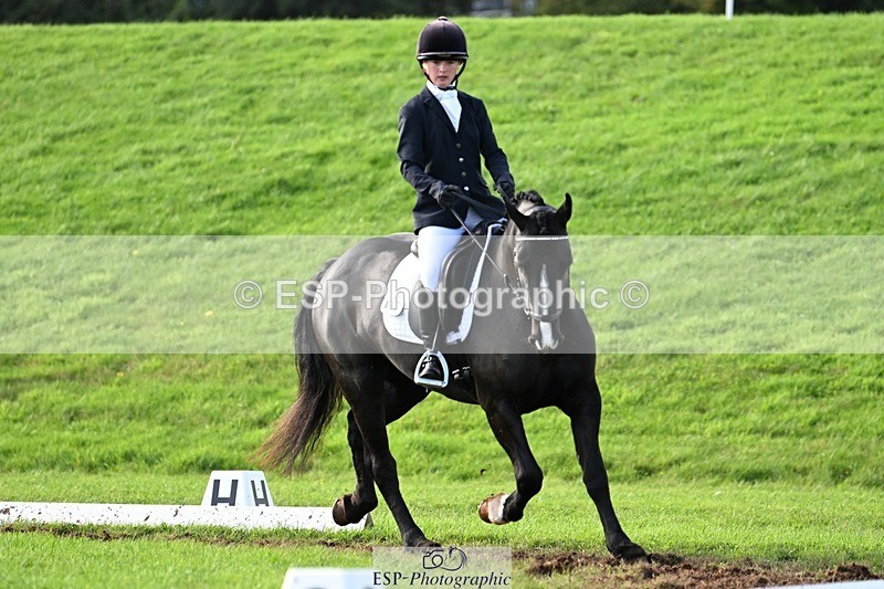 241025-142049-10000 - 452-Eleanor.Blewitt-CARRY.ON.PRINCESS