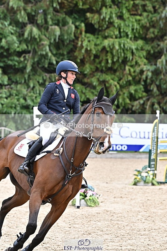 250524A-134709-11902 - D-451-Laura.Collett-DRUMGIVEN.MR.CHARISMA