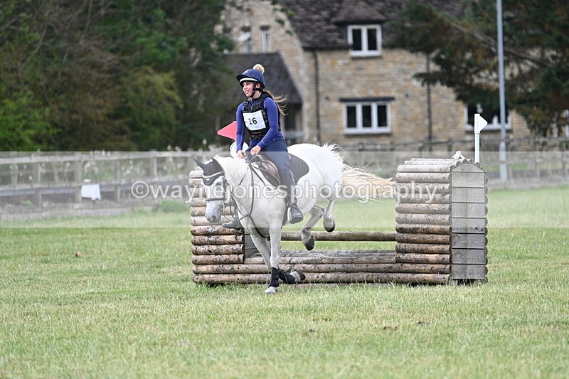 WJ7_5177 - 60cm XC Time 10:17 to 10:49