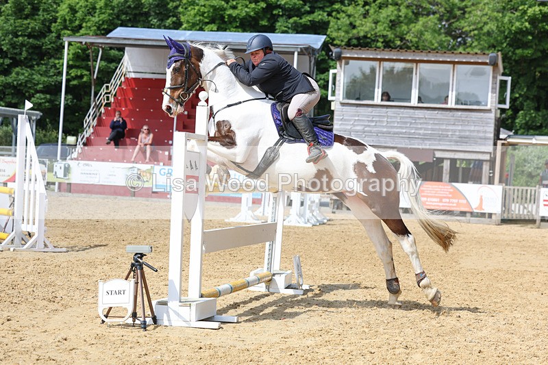 3E7A1285 - Class 14: Senior 1.15m Open