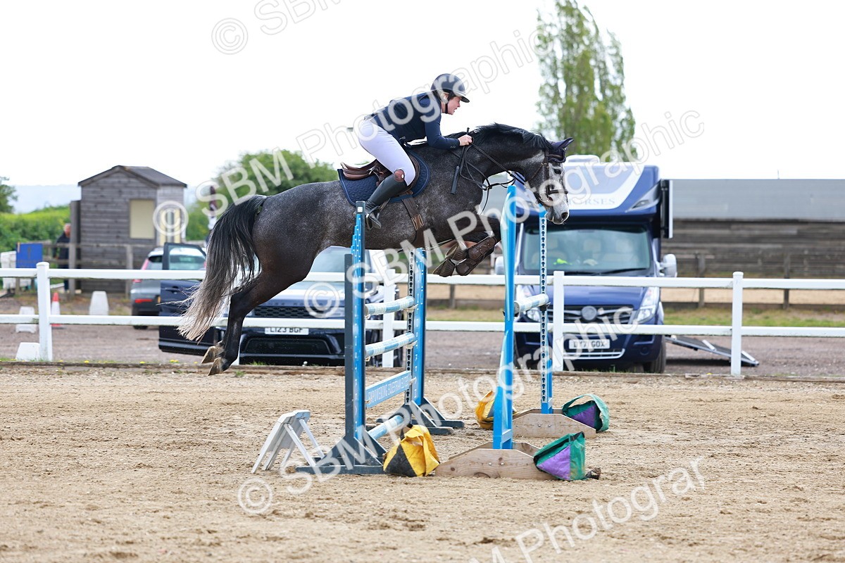 SBM_002654 - Class 11 - Senior Foxhunter - 1.20m