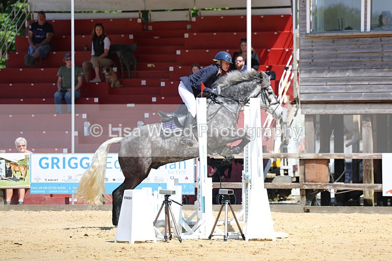 3E7A9510 - Class 8: Senior 80cm