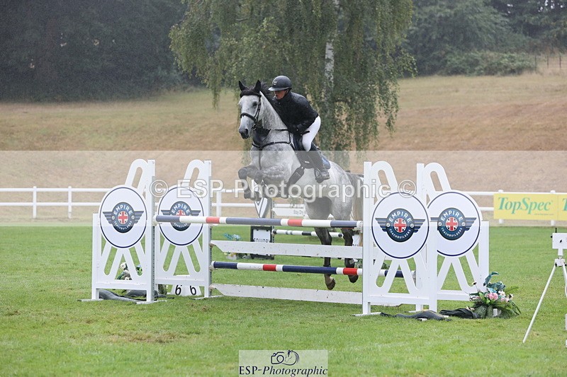 250830A-131740-06620 - Cls 16 Snr Newcomers and 1.10m Open