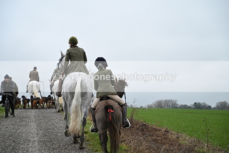 WJ7_9598 - Walk out..