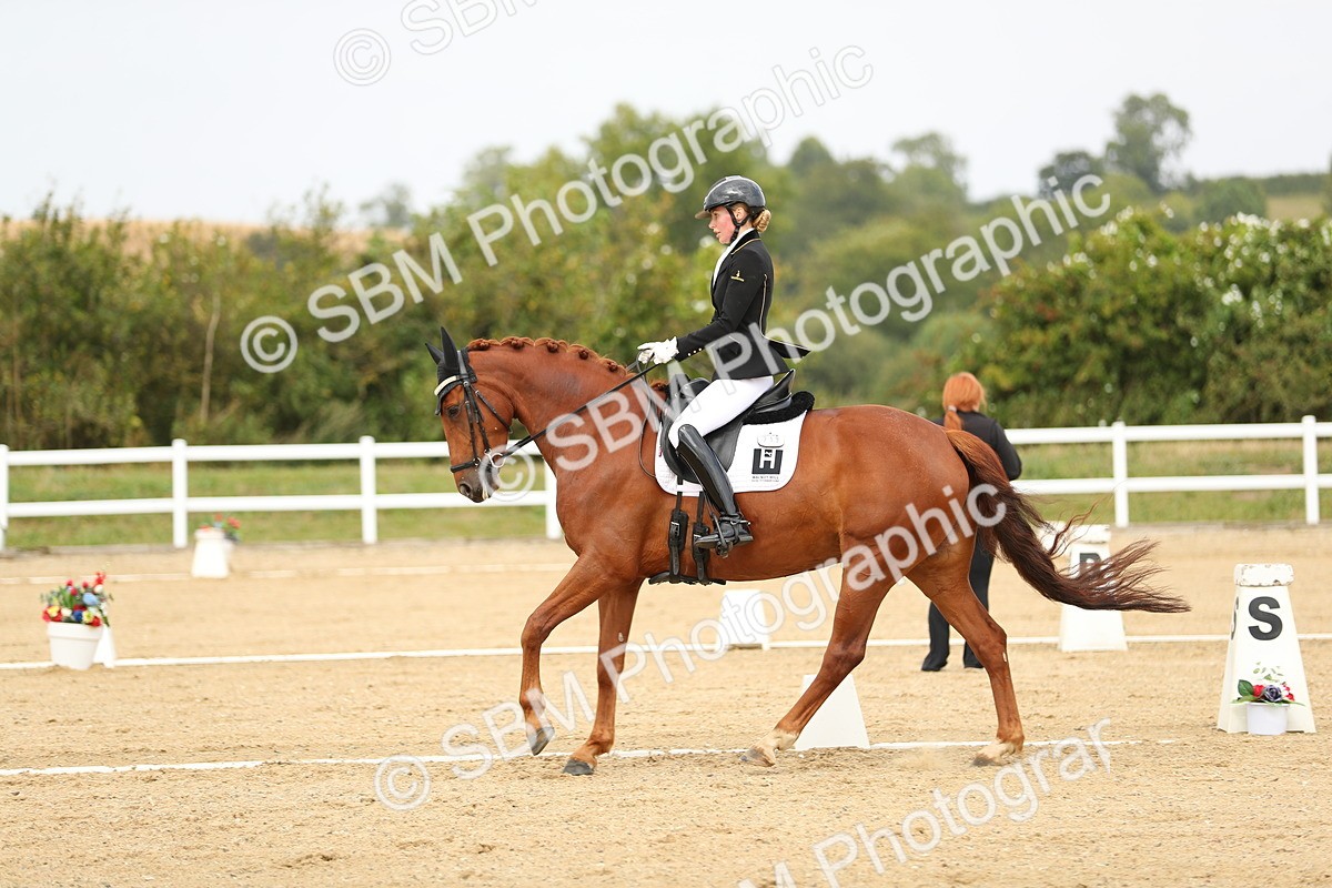 SBM_017609 - Class 13 - Novice 23 - 14.27-15.16