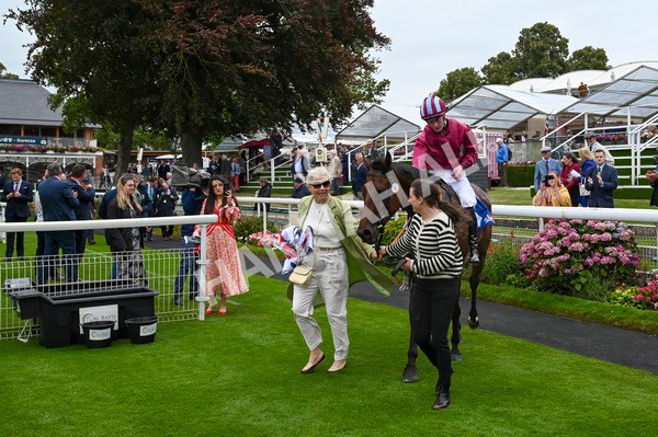 210824-Race 5-Extensio-5657 - Race 5 4.10pm Sky Bet Stayers Handicap