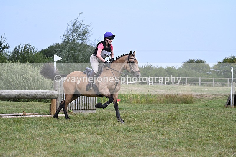 WJ7_8200 - 80cm XC Time 15:26 to 15:43