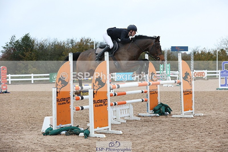 231112A-124224-04147 - Cls 19 Snr 1.05m Open