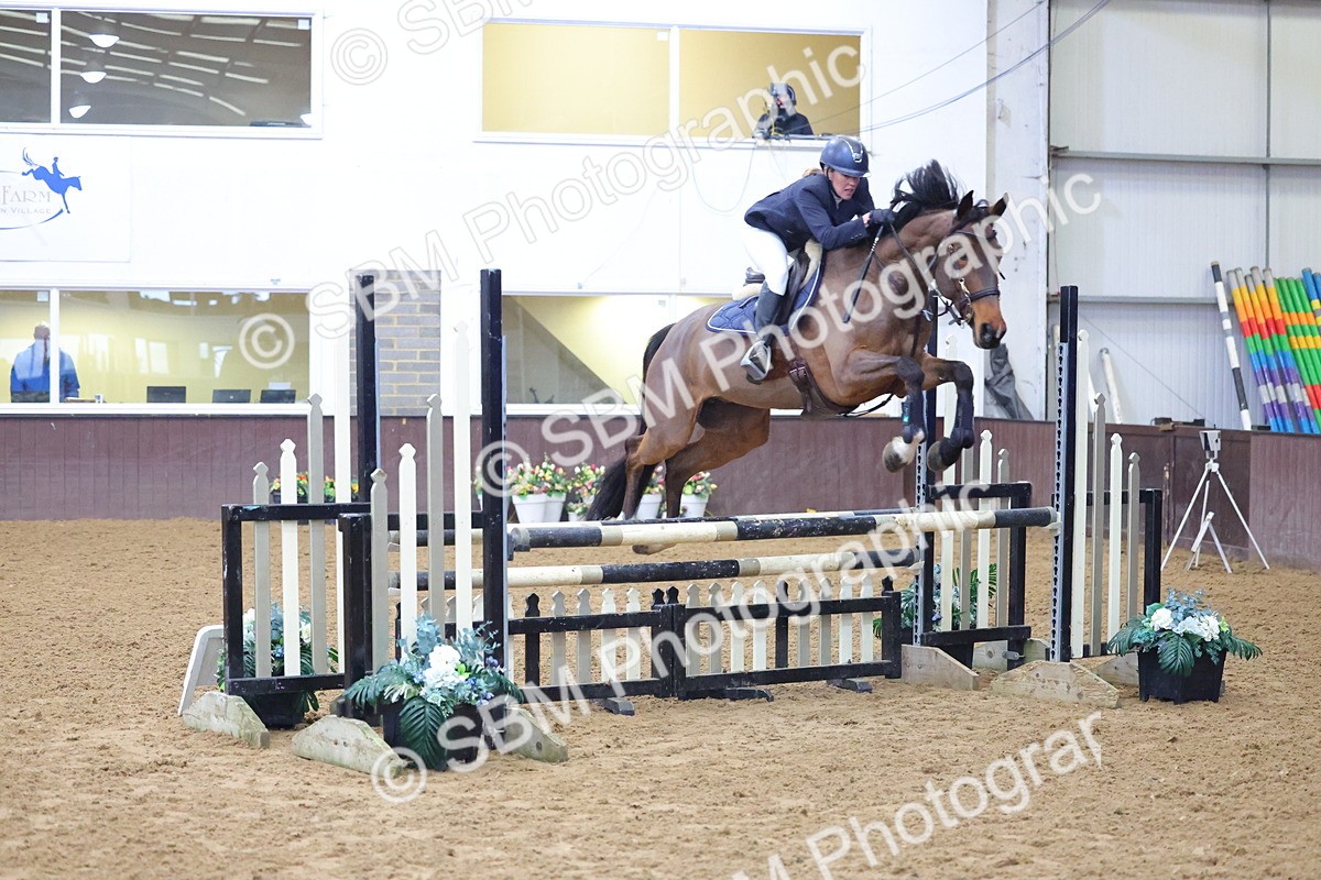 SBM_008550 - Class 21 - Nupafeed Supplements Senior Discovery/ 1m Open - First Round (1.00m)