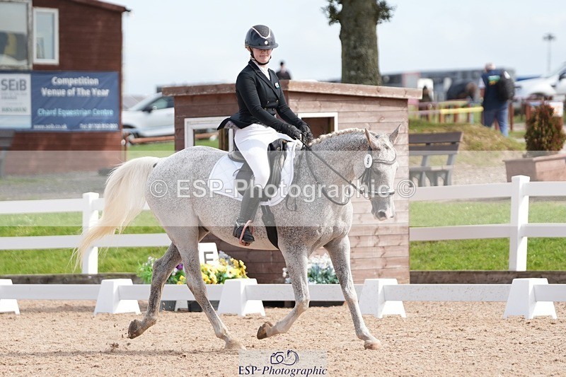 250906-114307-01653 - 009-Terri.EllawayTagula.Passion