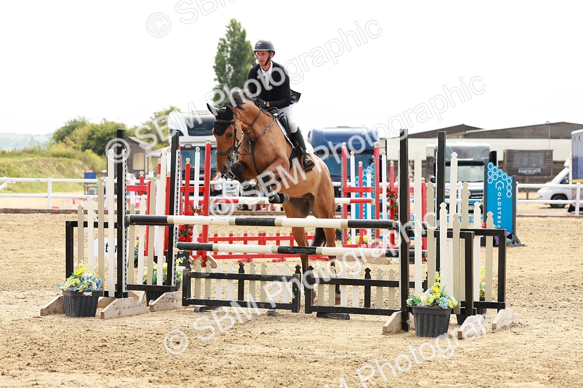 SBM_016953 - Class 20 - Senior Newcomers - 1.10m