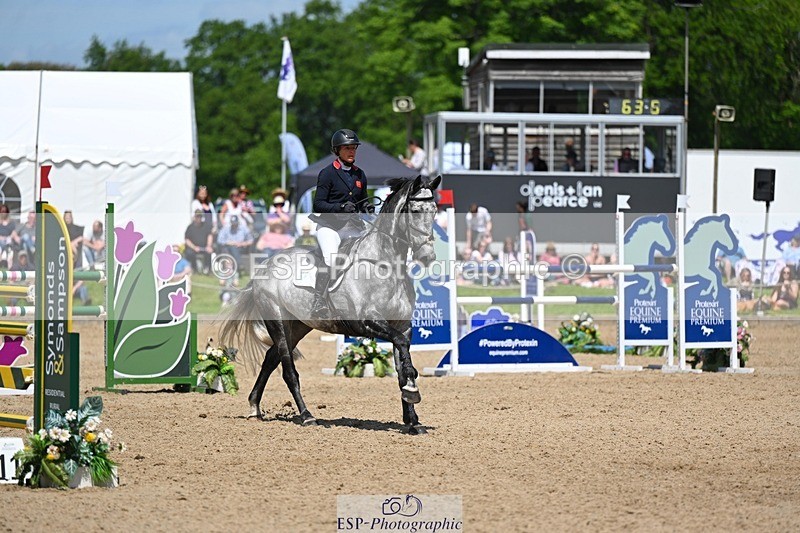 240525-132752-15378 - 529-SBH_BIG_WALL-Izzy_Taylor