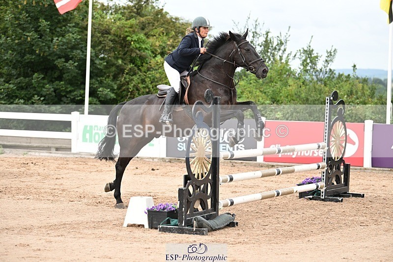 250727-093749-08860 - Cls 31 British Novice and 90cm