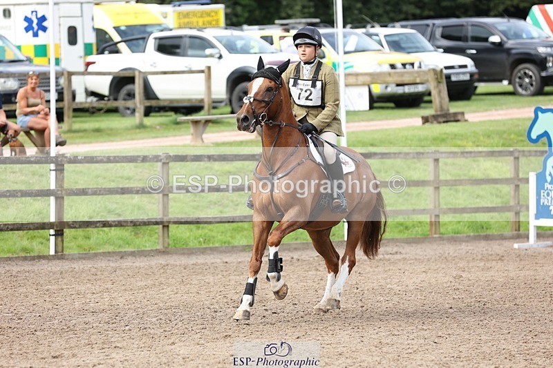 240803-095941-00296 - 072-Ruby_Russo-JUST_ORANGE