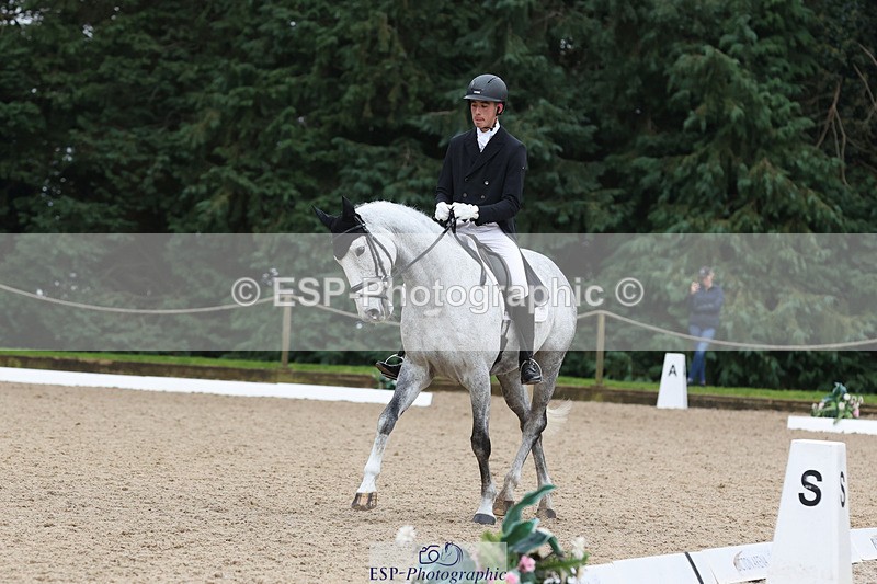 241024-155455-04939 - 236-Musa.Hussain-LIQUID.LUCK