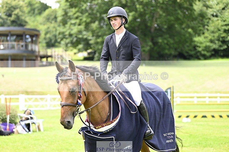 240711-125732-27062 - Cls 117 HOYS Grade C Jump Off and Presentations