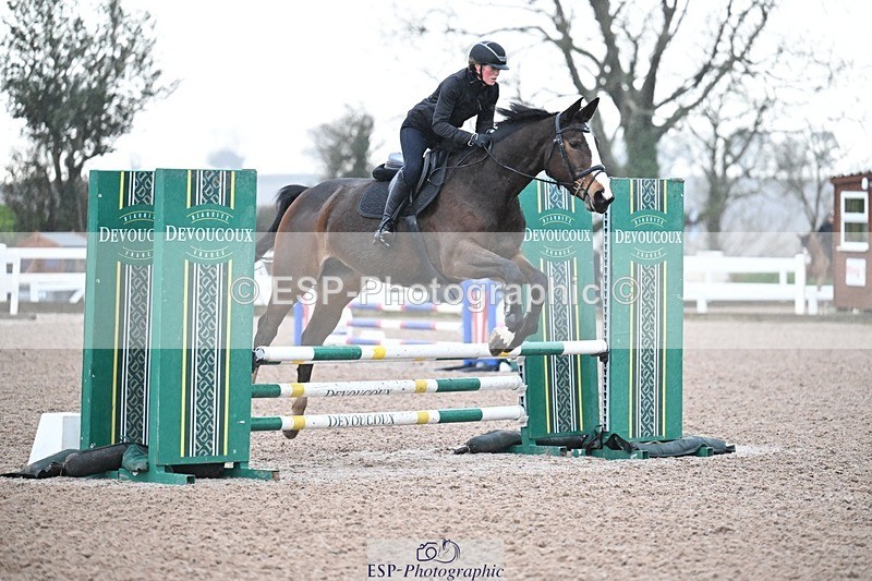251206-094352-00584 - Cls 8 Clear Round