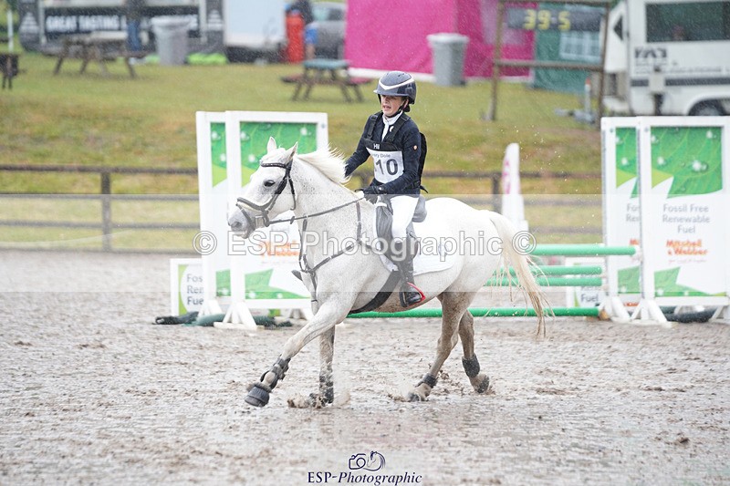 240824X-084204-20356 - 70cm Round 1 8.30 to 9.30