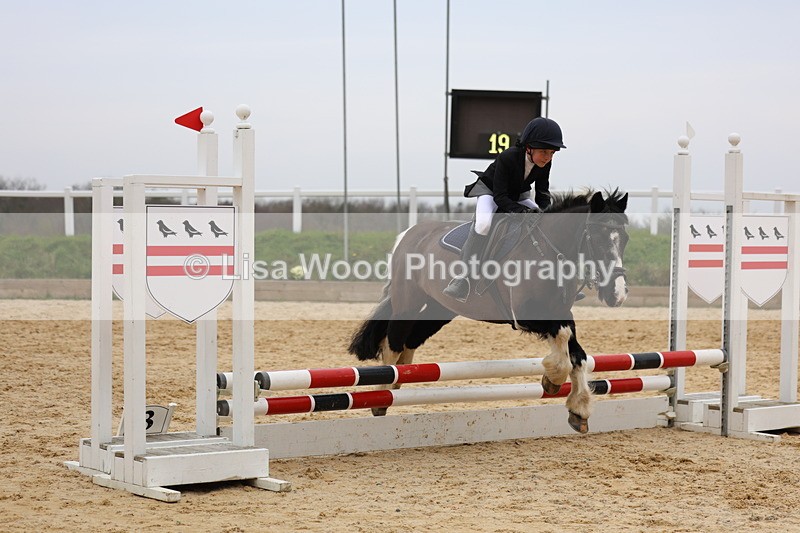 3E7A7975 - Class 10: Junior 60cm