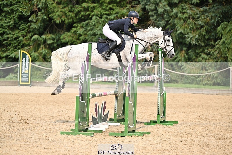 240818-153928-05269 - Cls 12A Snr Foxhunter & 1.20m Open