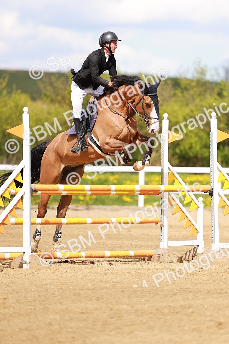 SBM_001944 - Class 4 - Senior Newcomers - 1.10m