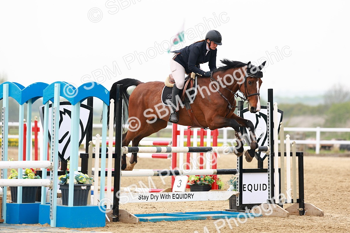  - Class 18 - Senior Newcomers - 1.10m