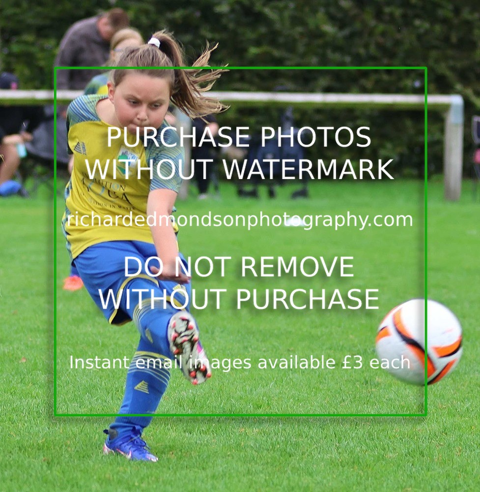 533A2741 - Kendal United Girls U9