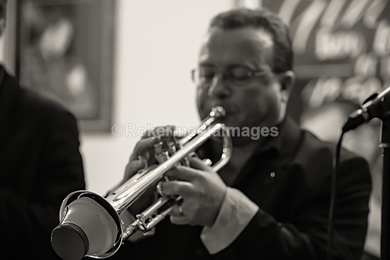  - TOM & SIMON GARDNER PLAY BROTHERS CANDOLI