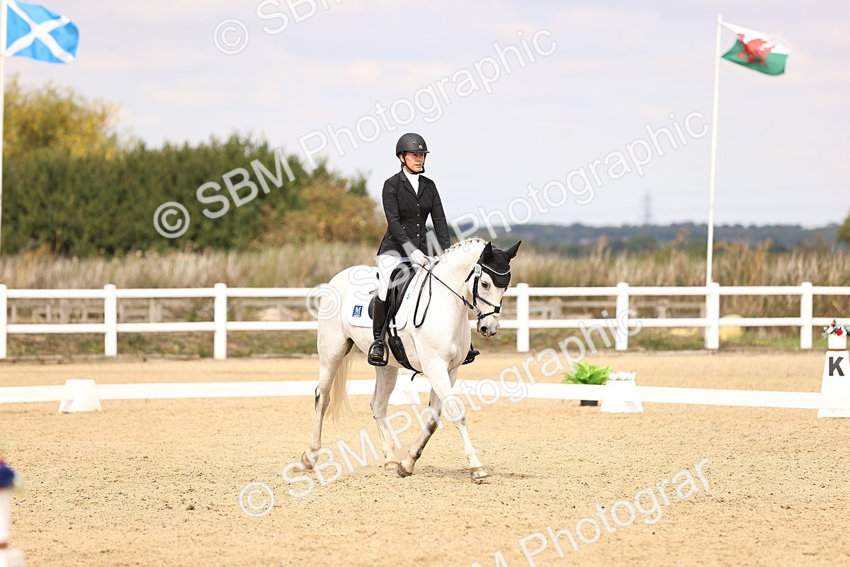 SBM_013733 - Class 4 - Novice 5  12.13-13.02