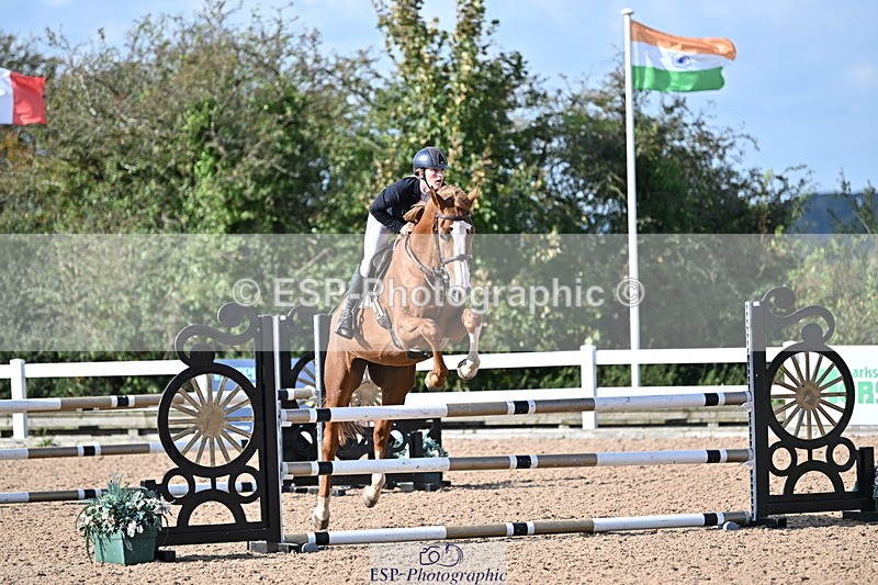 241004A-110440-01524 - Fri 07 Snr Brit Nov & 90cm Open
