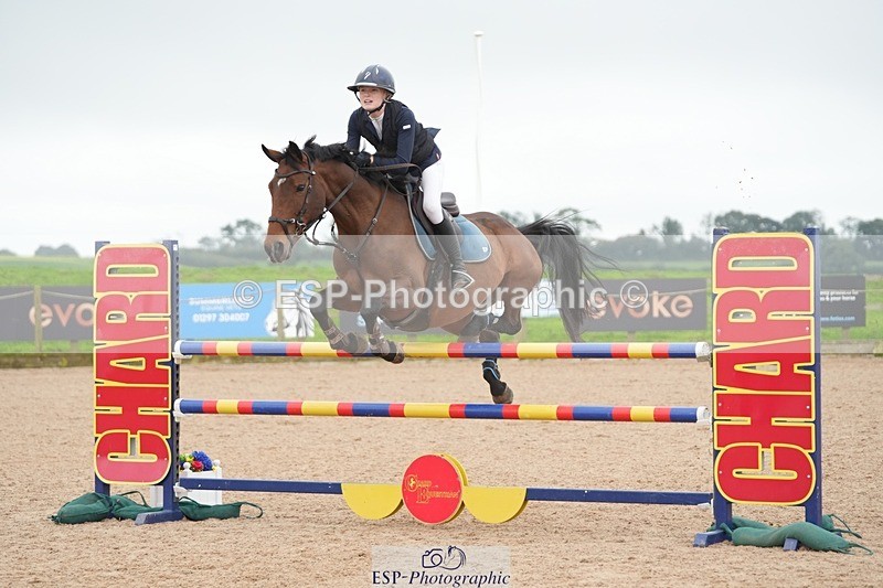 250920-122442-01258 - Cls 10 Pony Foxhunter and 1.10m