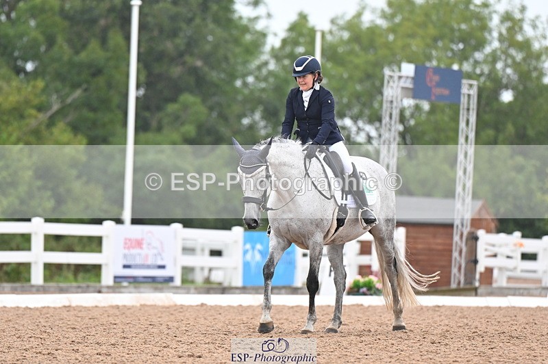 240815A-111238-00250 - 229-Jane.Phillips-Fair.duchess