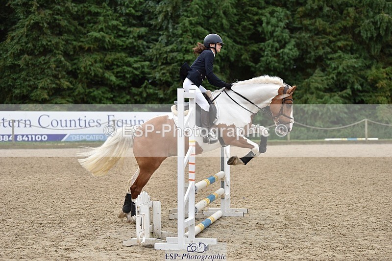 240802-102126-00805 - 70cm Round 1